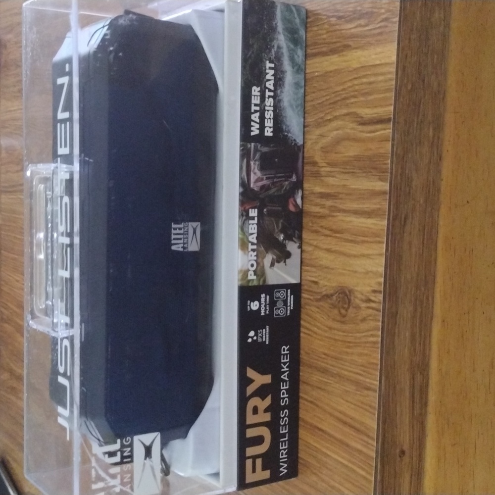 Altec Lansing Portable speaker - Picture 2 of 4